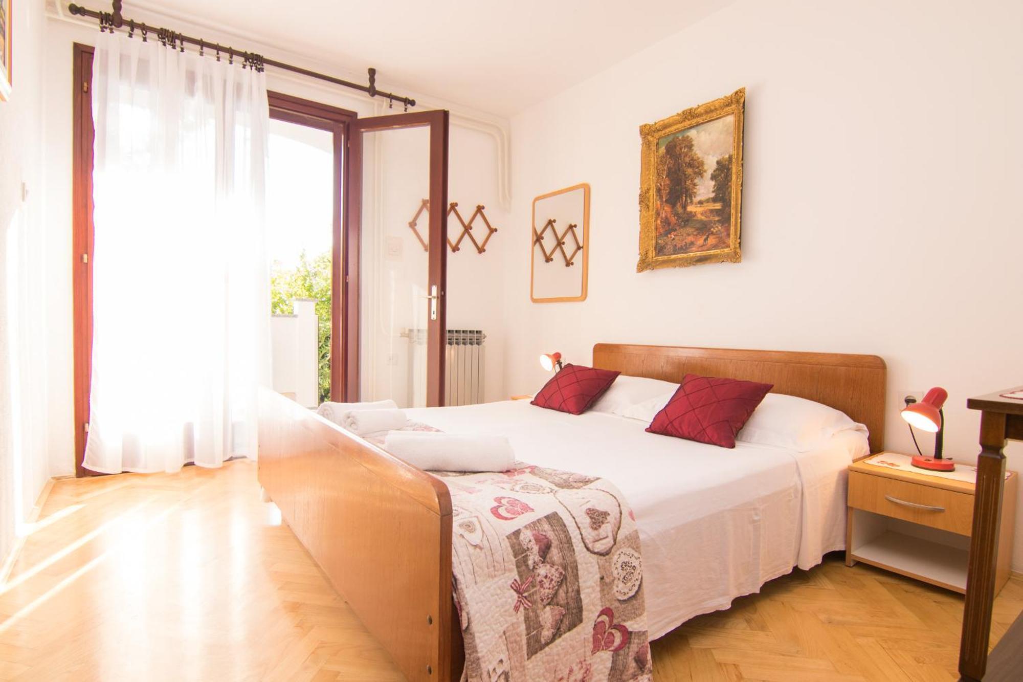 Apartmani Dekanic Krk Krk Town Exterior foto